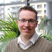 Dr Simon Caton